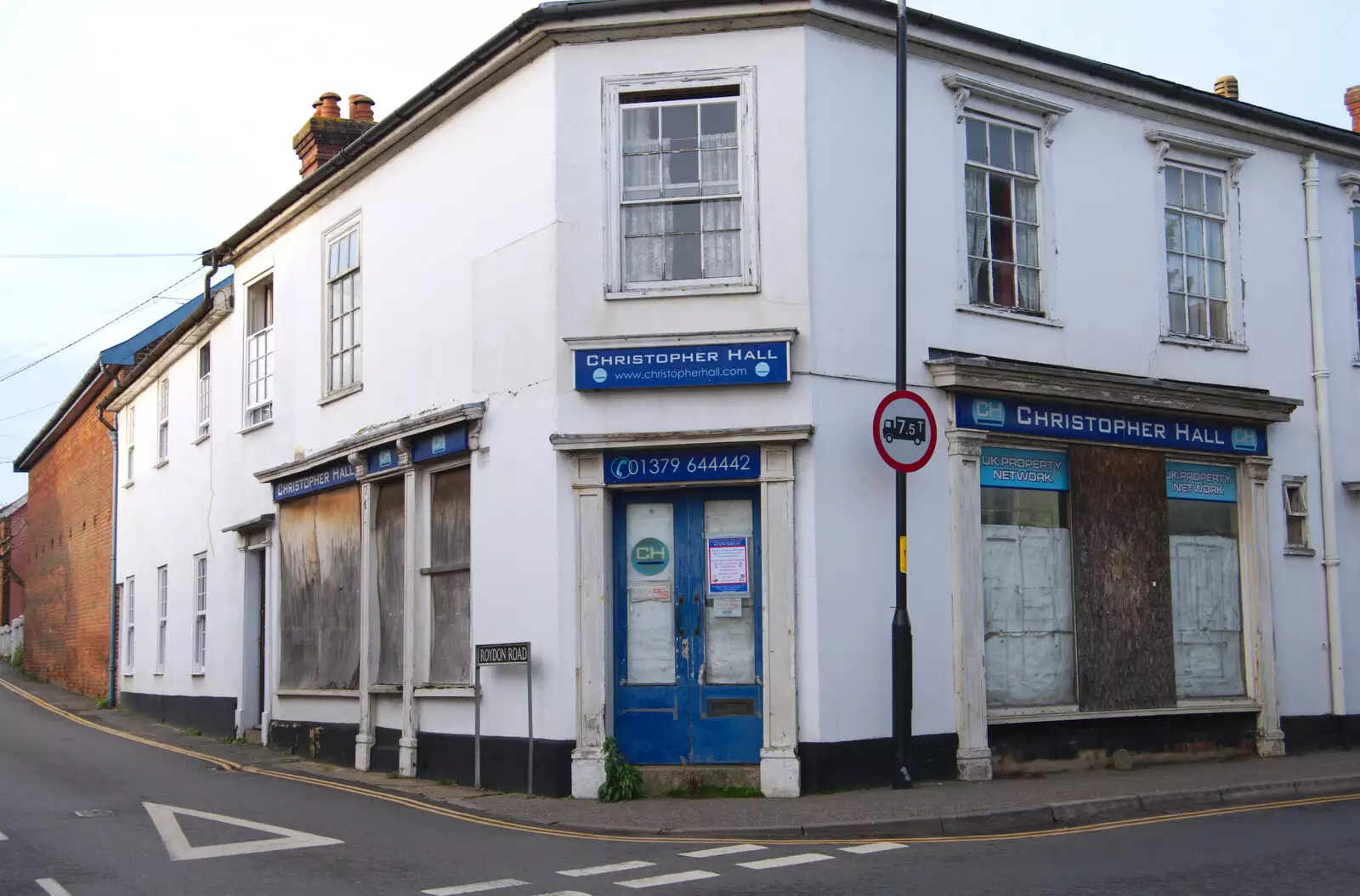 The increasingly-derelict Christopher Hall, from Diss Panto and the Christmas Lights, Diss, Norfolk - 27th December 2019