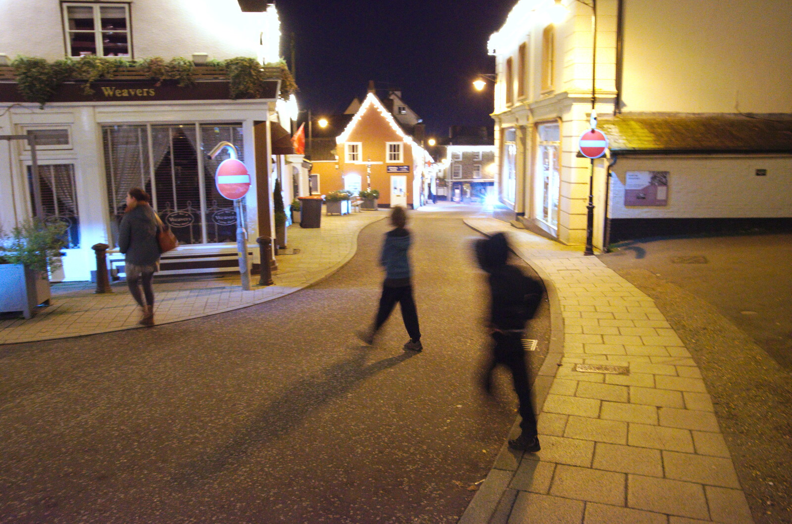The gang crosses Market Hill from Diss Panto and the Christmas Lights, Diss, Norfolk - 27th December 2019