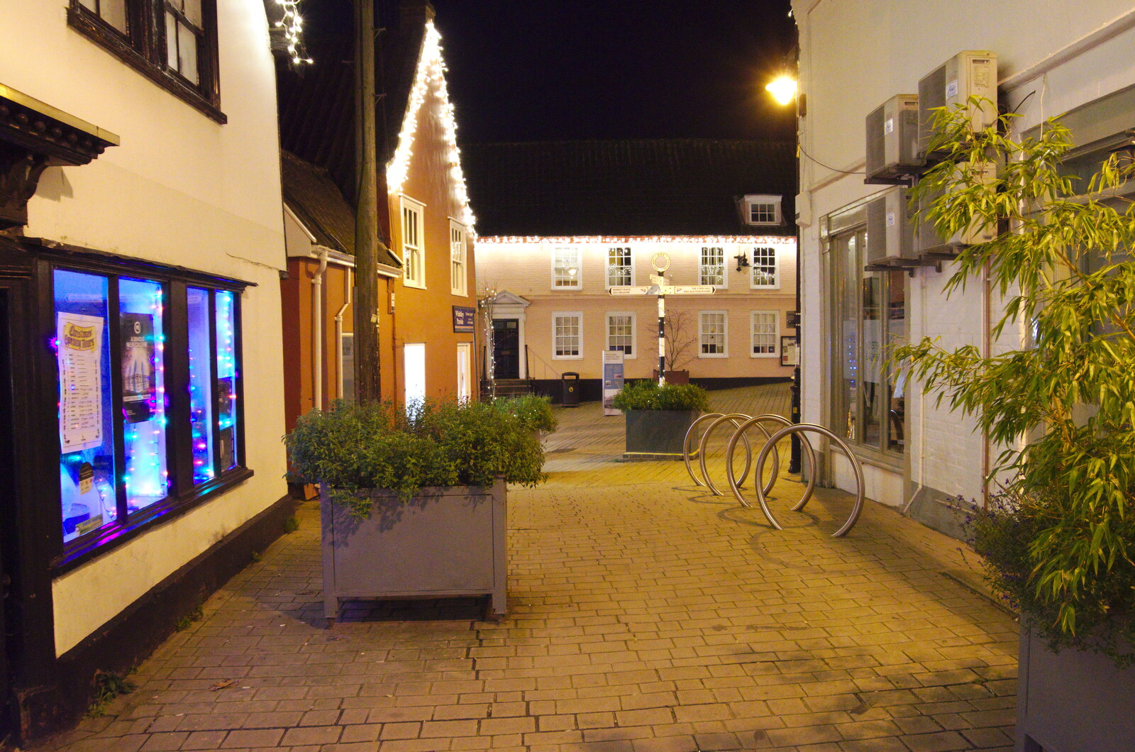The cut, looking at the Town Council offices from Diss Panto and the Christmas Lights, Diss, Norfolk - 27th December 2019