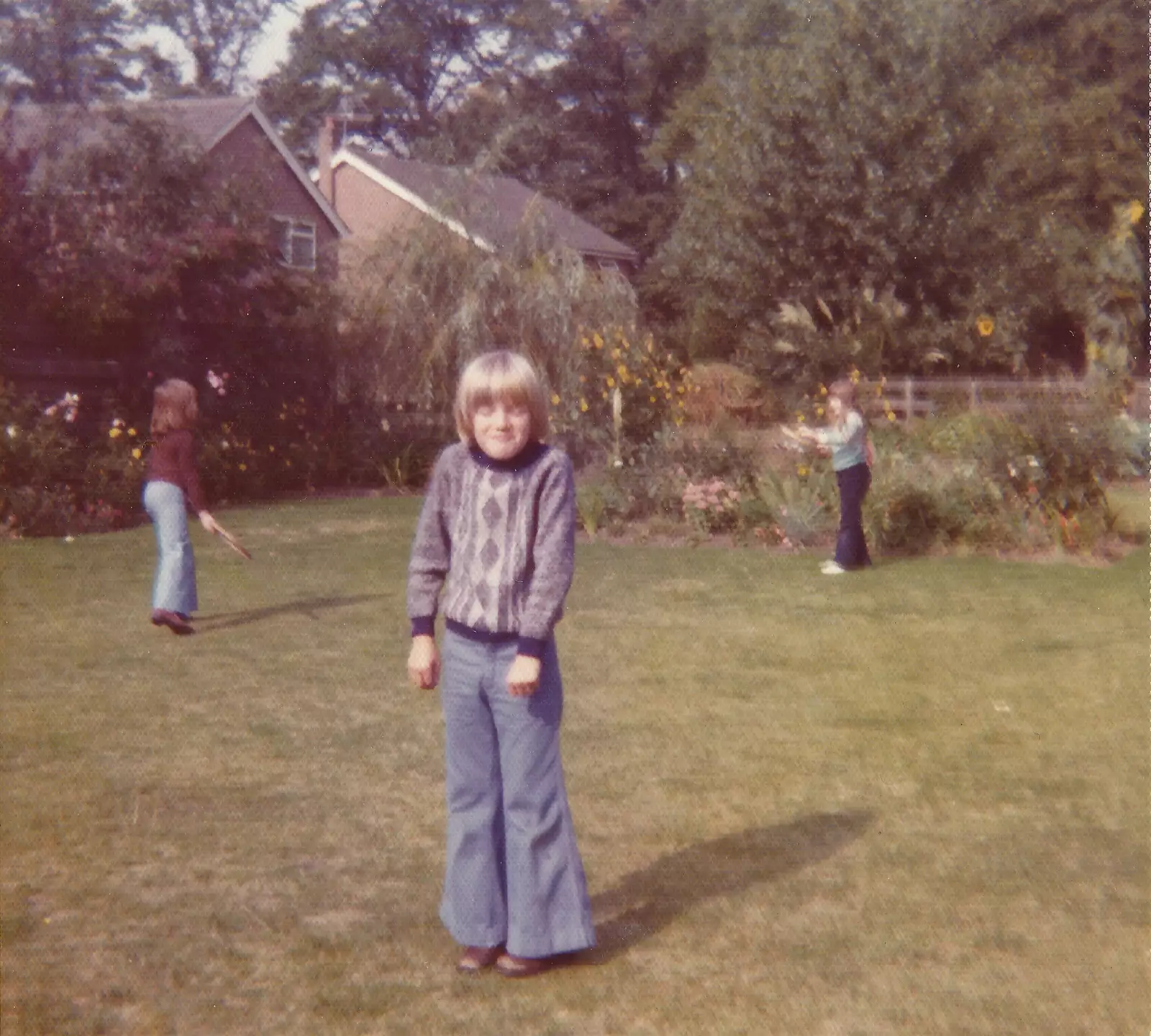 Nosher in some classic 70s Dingers at Birtle's Close, from Family History: Birtle's Close, Sandbach, Cheshire - 24th January 2020