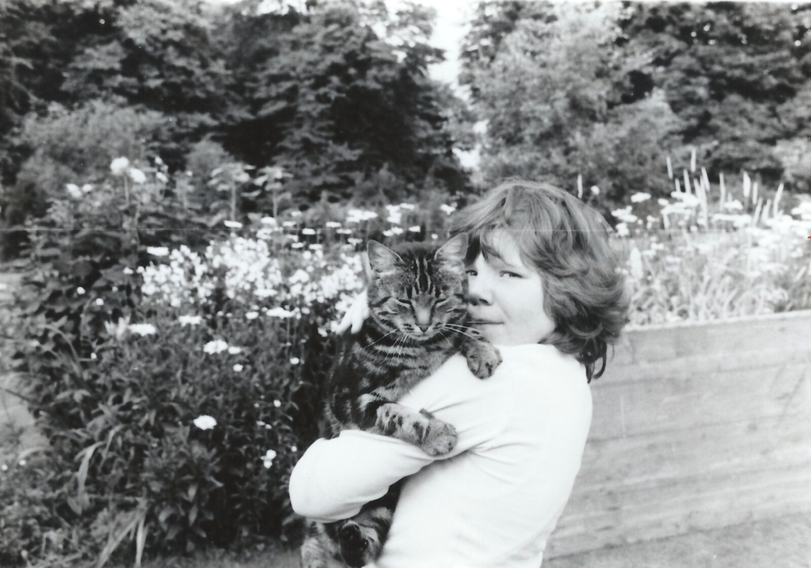Family History: Birtle's Close, Sandbach, Cheshire - 24th January 2020: Sis with Florence the cat