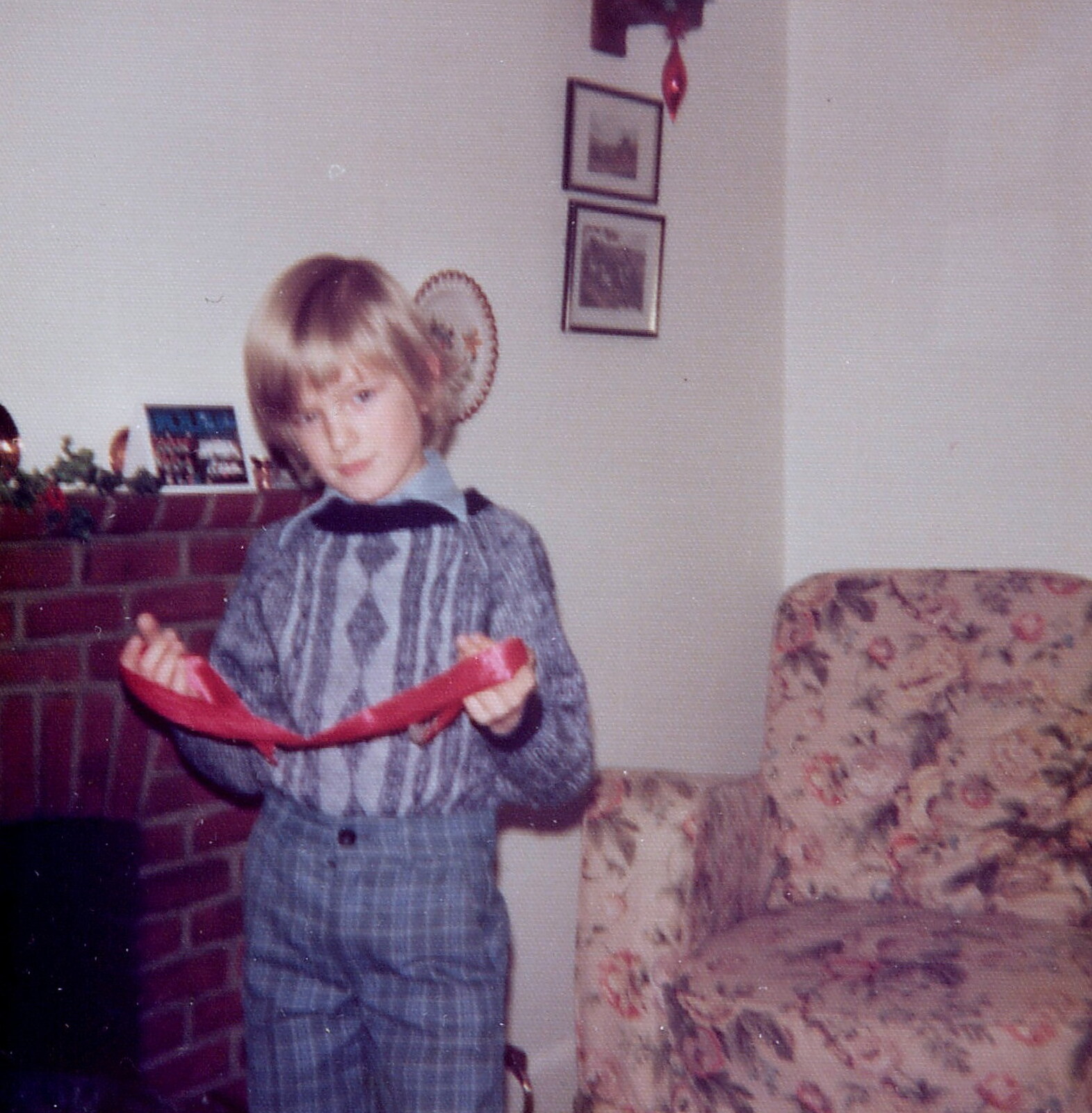 Family History: Danesbury Avenue, Tuckton, Christchurch, Dorset - 24th January 2020: Nosher's got some kind of groovy red belt