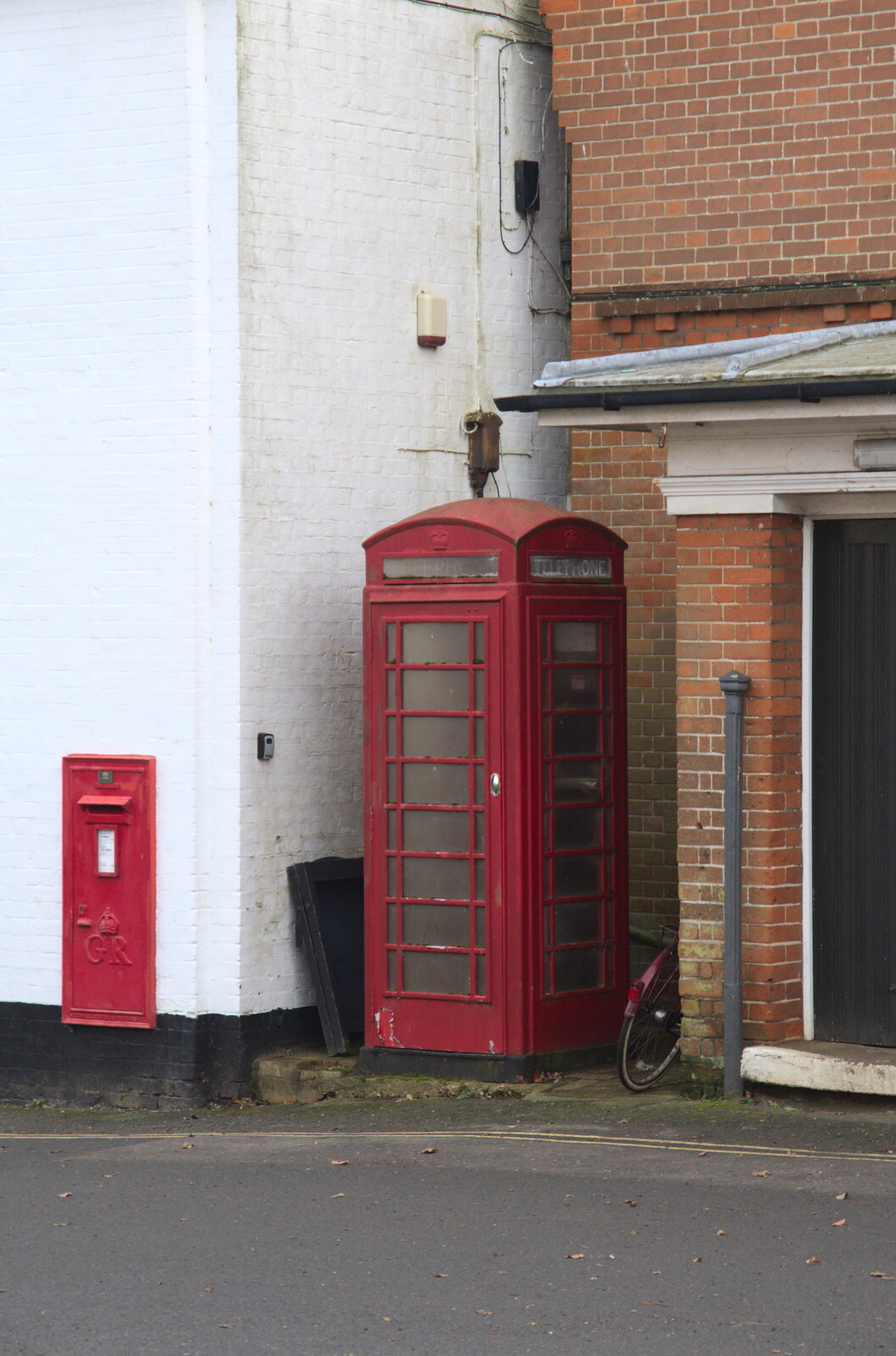 A Trip to Orford, Suffolk - 25th January 2020: A K6 phone box