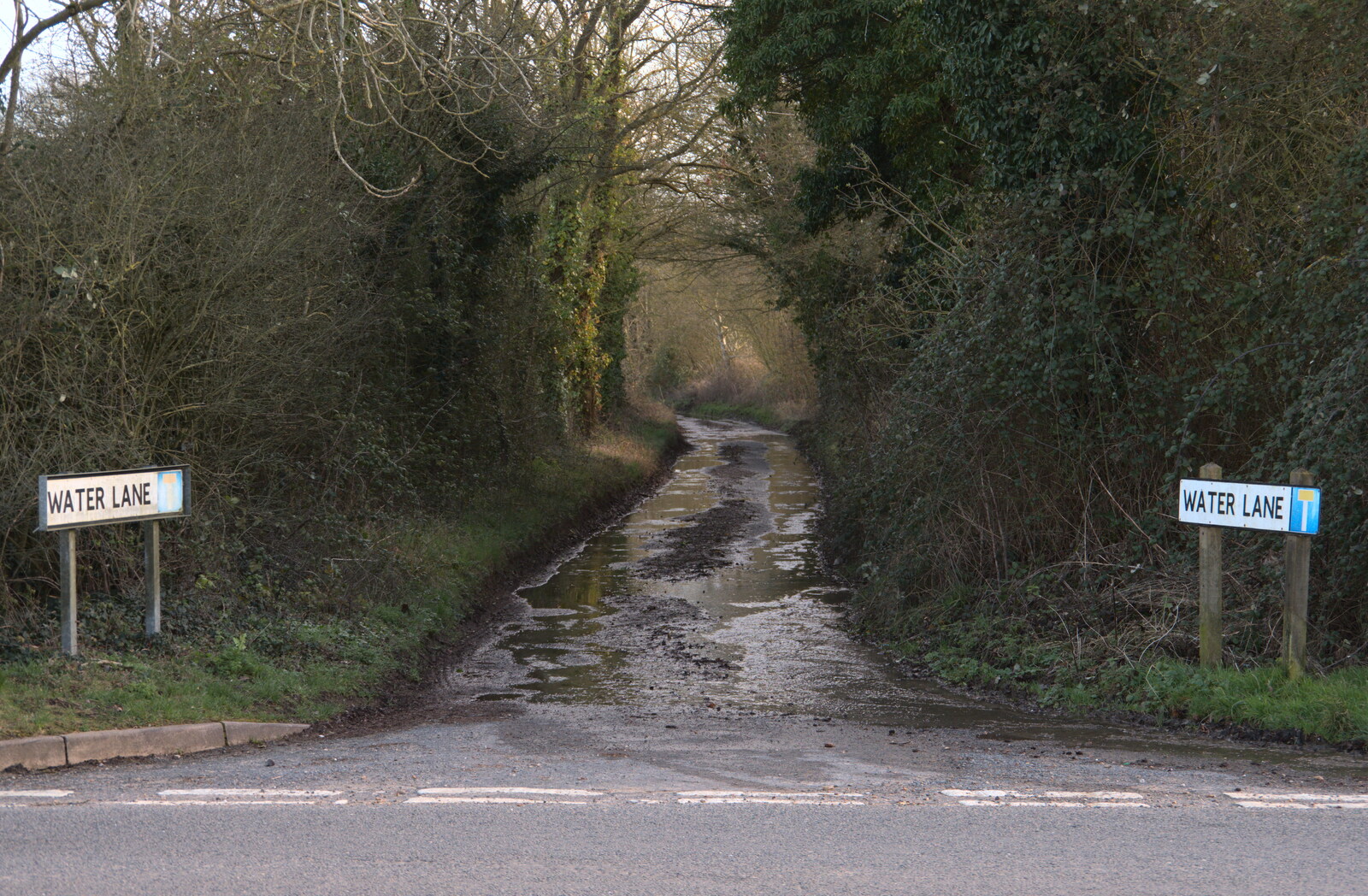 Water Lane really lives up to its name from Sunday Lunch and a SwiftKey Trip to Nando's, Thornham and Bayswater - 22nd February 2020