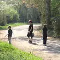 Wandering off towards Nick's Lane, A Weekend Camping Trip in the Garden, Brome, Suffolk - 11th April 2020