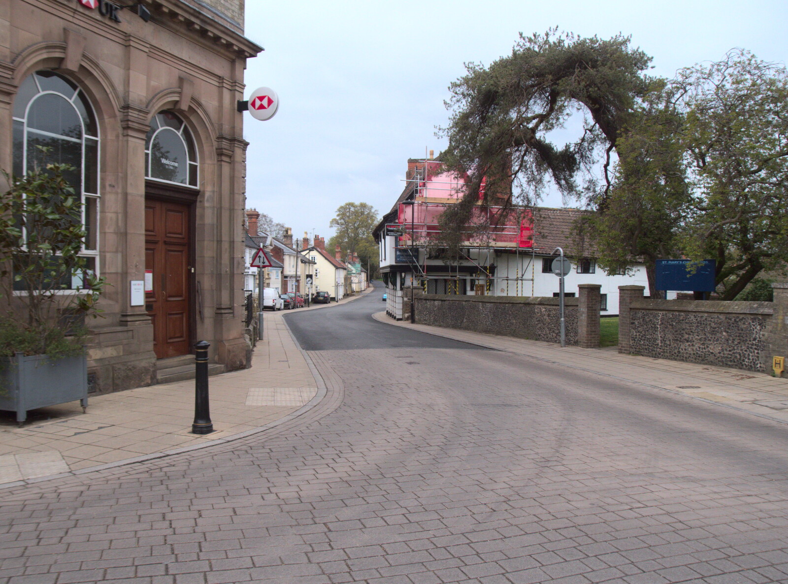 Mount Street is also empty from The Lockdown Desertion of Diss, and a Bike Ride up the Avenue, Brome - 19th April 2020