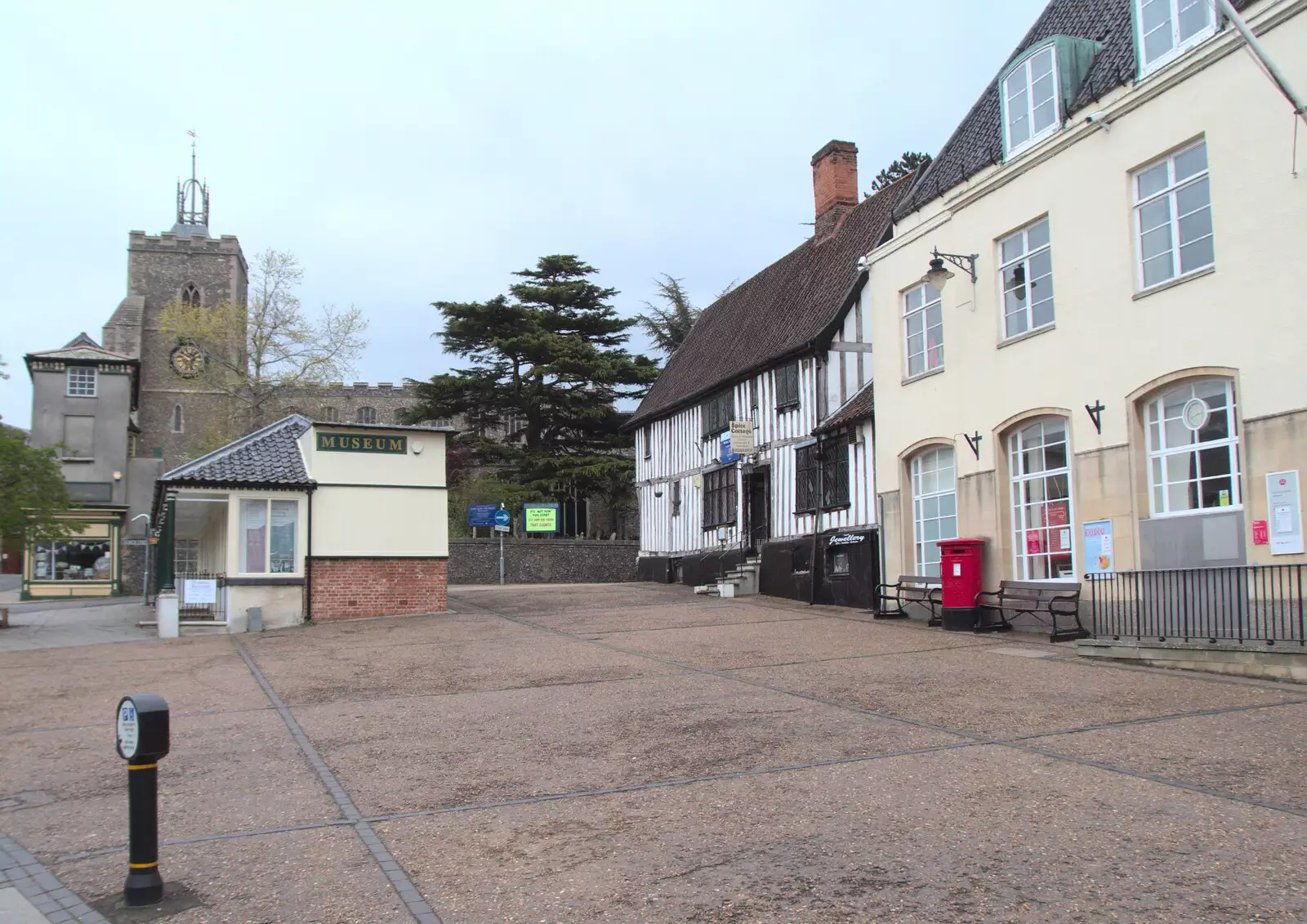 The Market Place, from The Lockdown Desertion of Diss, and a Bike Ride up the Avenue, Brome - 19th April 2020