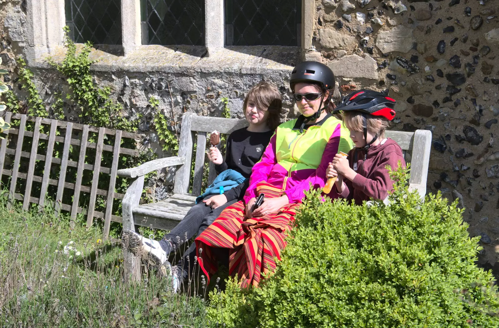 We hide out in the church yard for a few minutes, from The Lockdown Desertion of Diss, and a Bike Ride up the Avenue, Brome - 19th April 2020