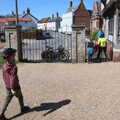 Harry roams around, The Lockdown Desertion of Diss, and a Bike Ride up the Avenue, Brome - 19th April 2020