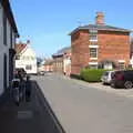 Near the Queen's Head in Eye, A Walk up Rapsy Tapsy Lane, Eye, Suffolk - 9th May 2020