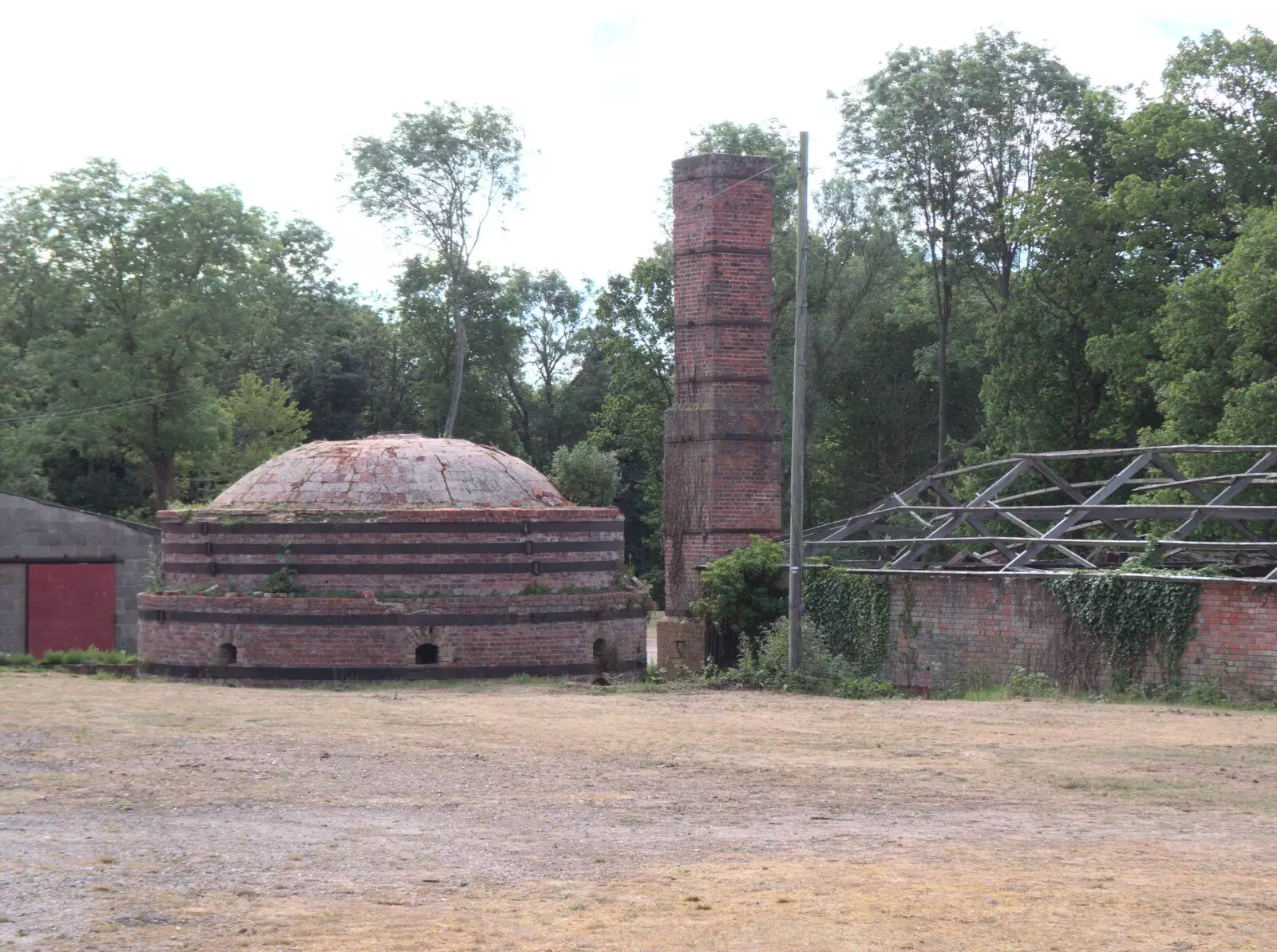 The round kiln of the old Hoxne Brickworks, from The Old Brickworks and a New Road, Hoxne and Eye, Suffolk - 26th May 2020