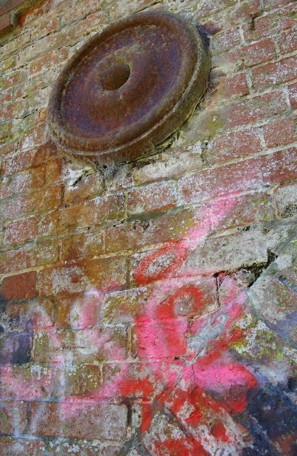 Pink graffiti and an iron bridge support from A Walk Around Abbey Bridges, Eye, Suffolk - 5th July 2020