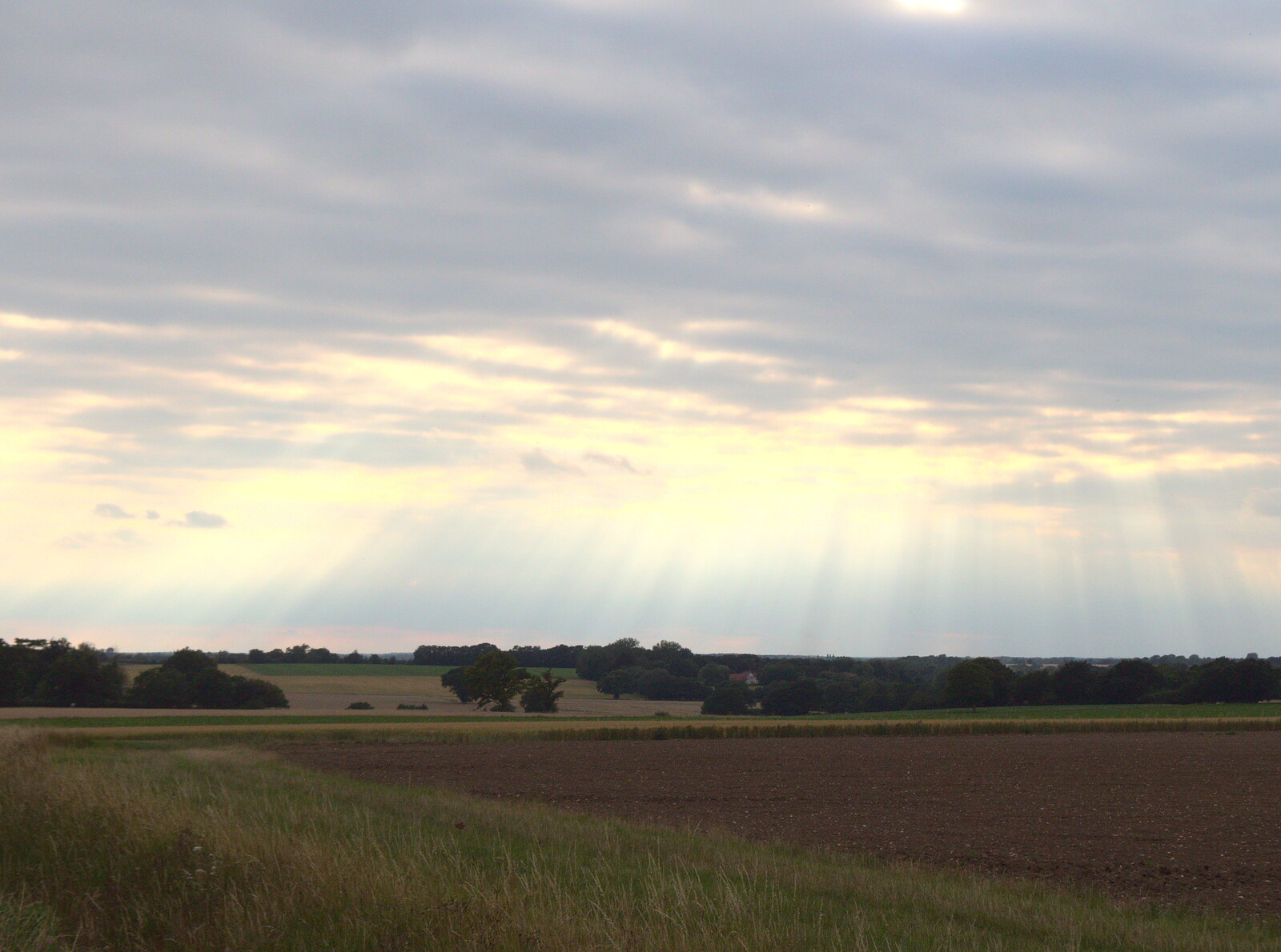 Impressive crepuscular rays on the way to Redgrave from The BSCC at Redgrave and Station 119, Eye, Suffolk - 17th July 2020