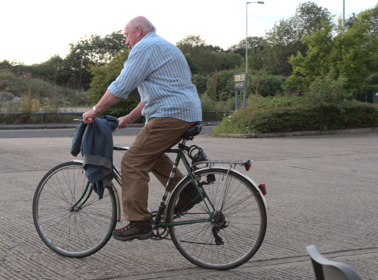 Mick heads off on his bike from The BSCC at Redgrave and Station 119, Eye, Suffolk - 17th July 2020