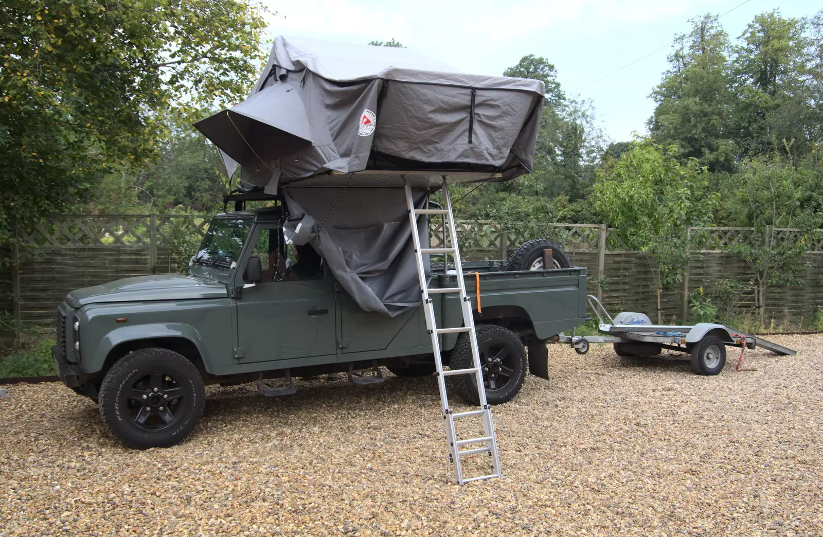 A tent on an extra-long-wheelbase Land Rover, from Jules Visits, and a Trip to Tyrrel's Wood, Pulham Market, Norfolk - 16th August 2020