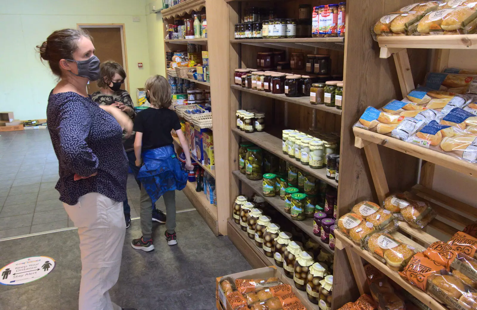 Isobel looks at jars, from Jules Visits, and a Trip to Tyrrel's Wood, Pulham Market, Norfolk - 16th August 2020