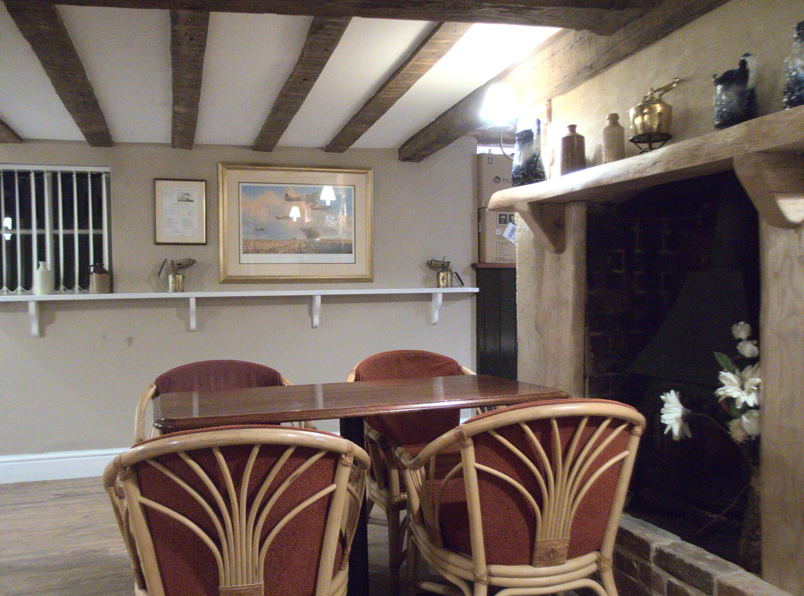 Tables in the Beaconsfield Arms from The GSB Band Hut and a Miscellany - Gislingham and Brome, Suffolk - 19th September 2020