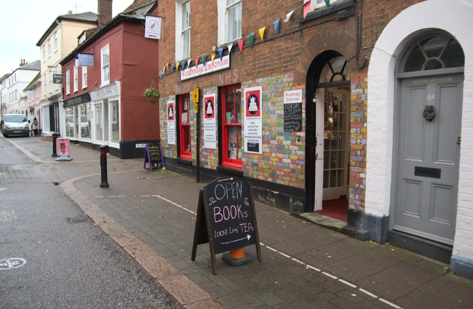 Painted bricks on the Woodbridge Emporium, from Isobel's Birthday, Woodbridge, Suffolk - 2nd November 2020