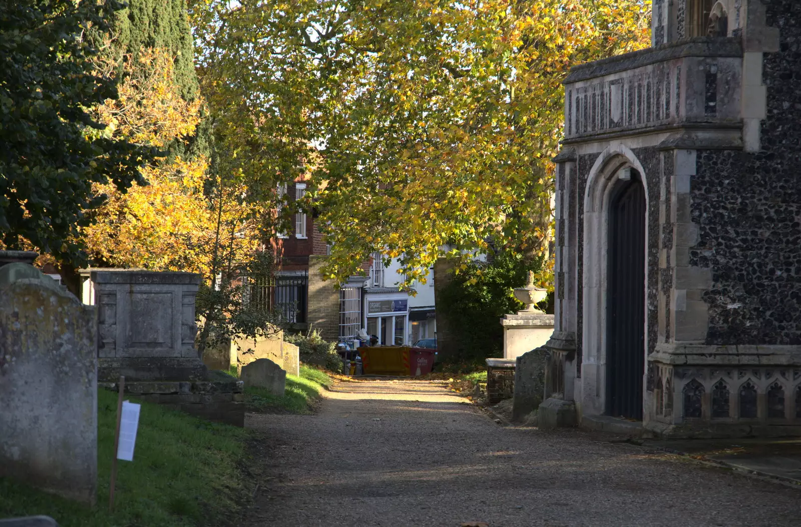 An autumnal graveyard, from Isobel's Birthday, Woodbridge, Suffolk - 2nd November 2020