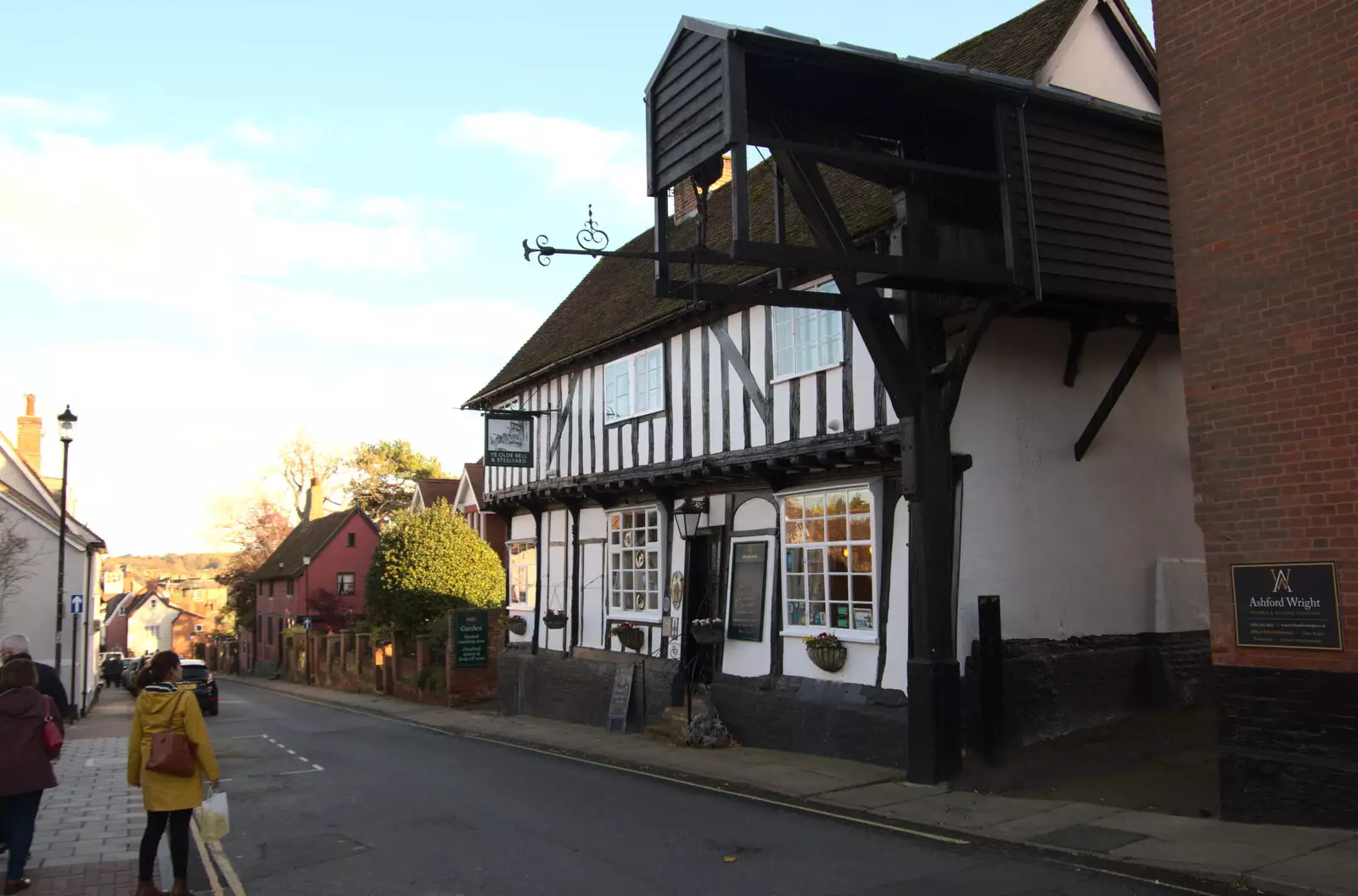 The Olde Bell and Steelyard pub, from Isobel's Birthday, Woodbridge, Suffolk - 2nd November 2020