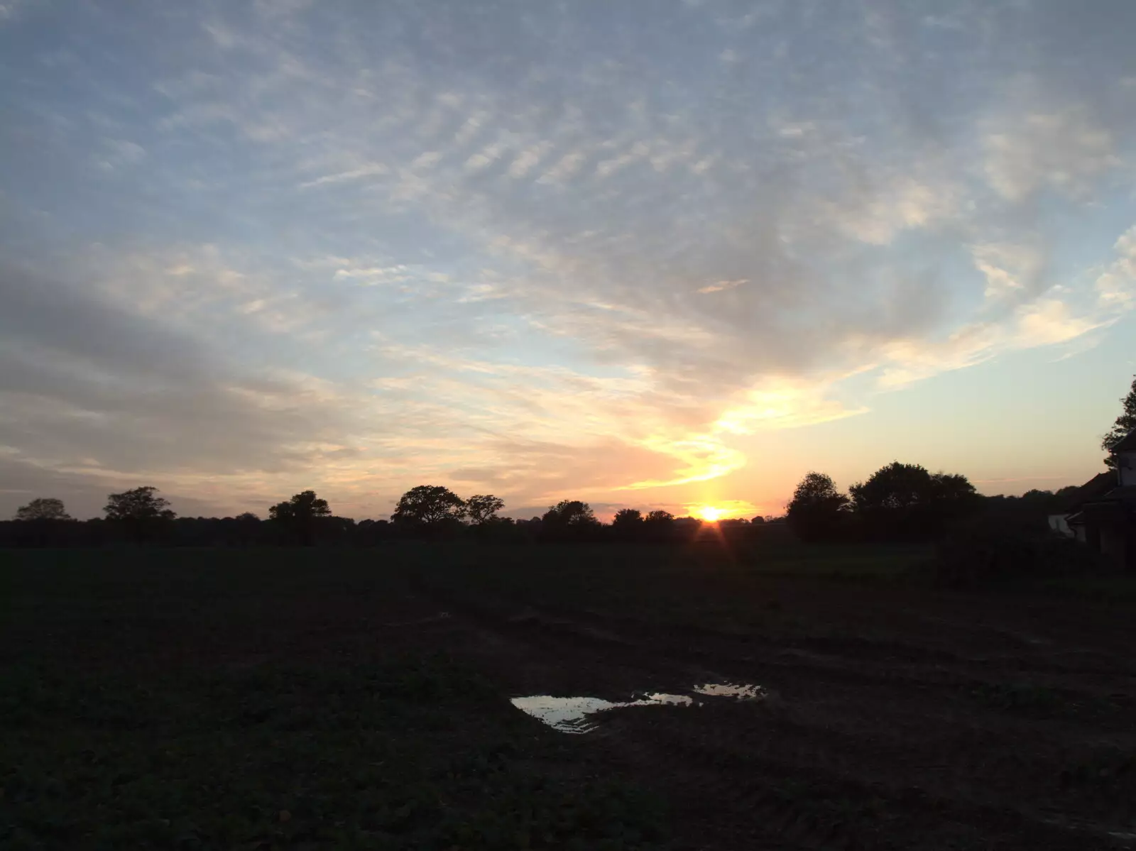 A sunset between Mellis and Thornham, from Pre-Lockdown in Station 119, Eye, Suffolk - 4th November 2020