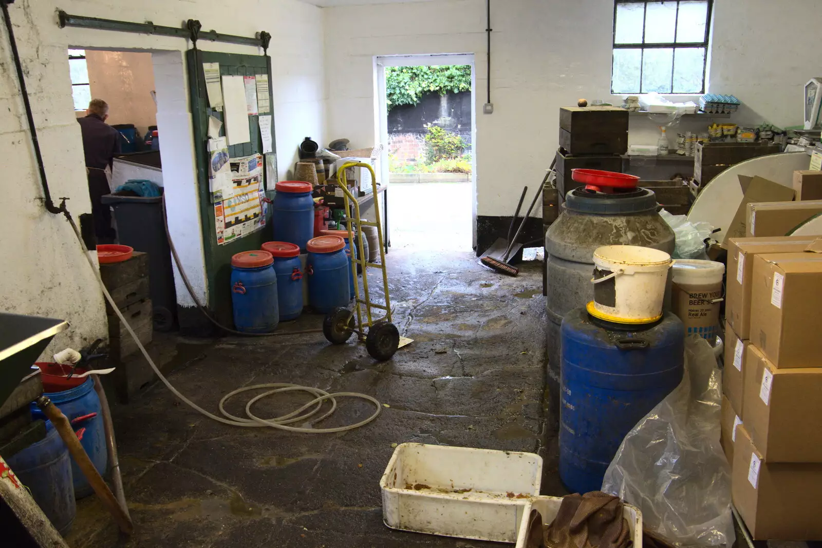 Trevor's apple-making shed, from Pre-Lockdown in Station 119, Eye, Suffolk - 4th November 2020