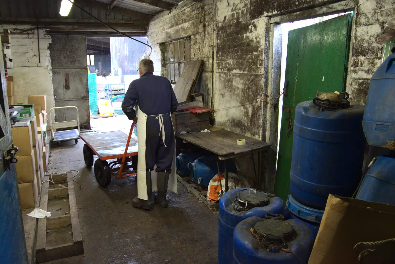 Trevor wanders off with a trolley, from Pre-Lockdown in Station 119, Eye, Suffolk - 4th November 2020