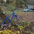 An old bike has been left in case anyone wants a go, The Dereliction of Eye, Suffolk - 22nd November 2020