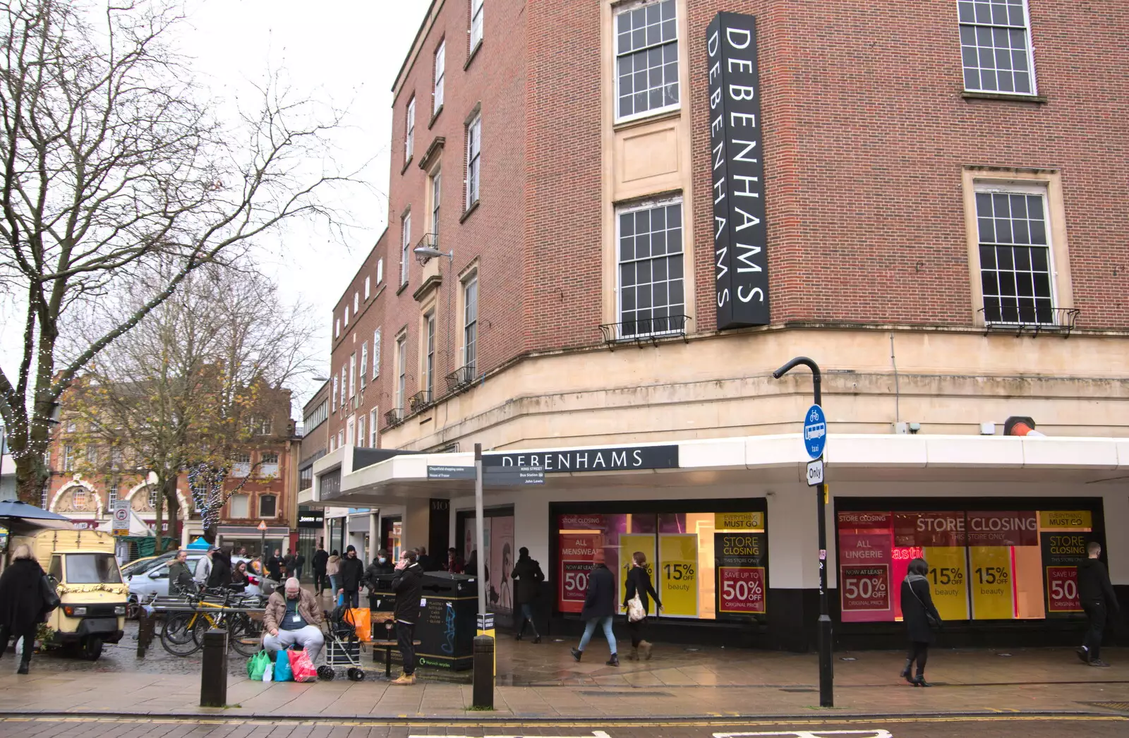 The closing-down Debenham's in Norwich, from A Bit of Christmas Shopping, Norwich, Norfolk - 23rd December 2020