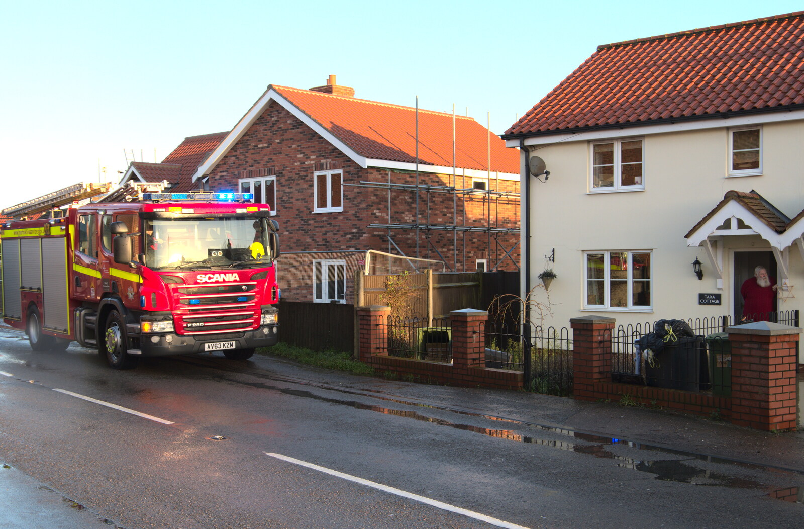 The fire engine is on standby for pumping from The Christmas Eve Floods, Diss, Norfolk - 24th December 2020