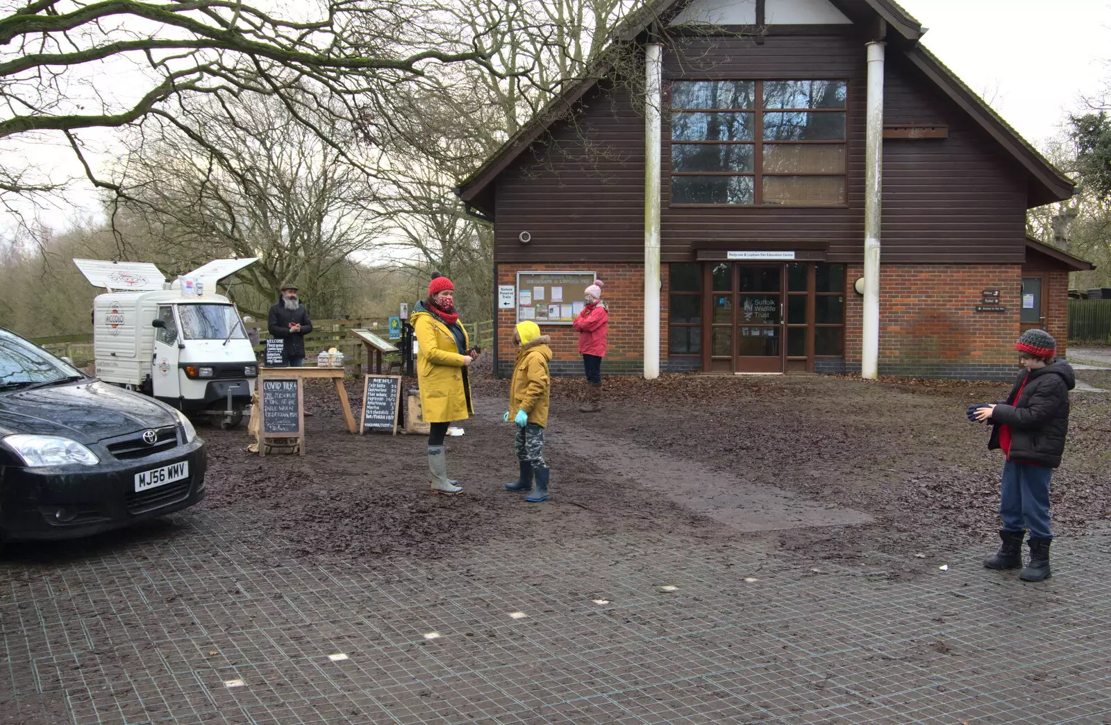 Isobel orders some hot chocolates and snacks, from A Walk Around Redgrave and Lopham Fen, Redgrave, Suffolk - 3rd January 2021