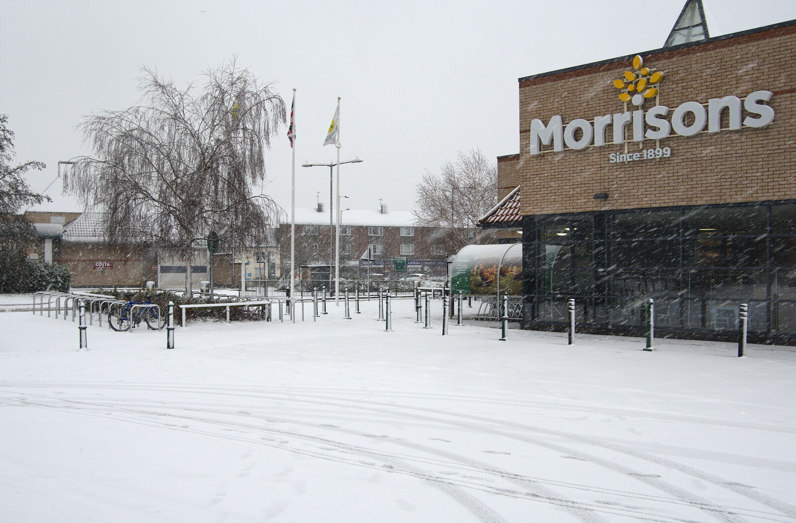 The view to Diss at Morrisons from A Snowy Morning, Diss, Norfolk - 16th January 2021