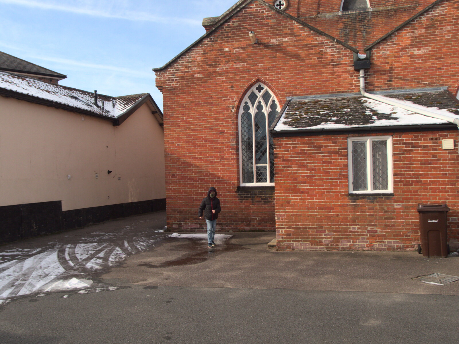 Fred roams about behind the United Reform Church from Derelict Infants School and Ice Sculptures, Diss and Palgrave, Norfolk and Suffolk - 13th February 2021