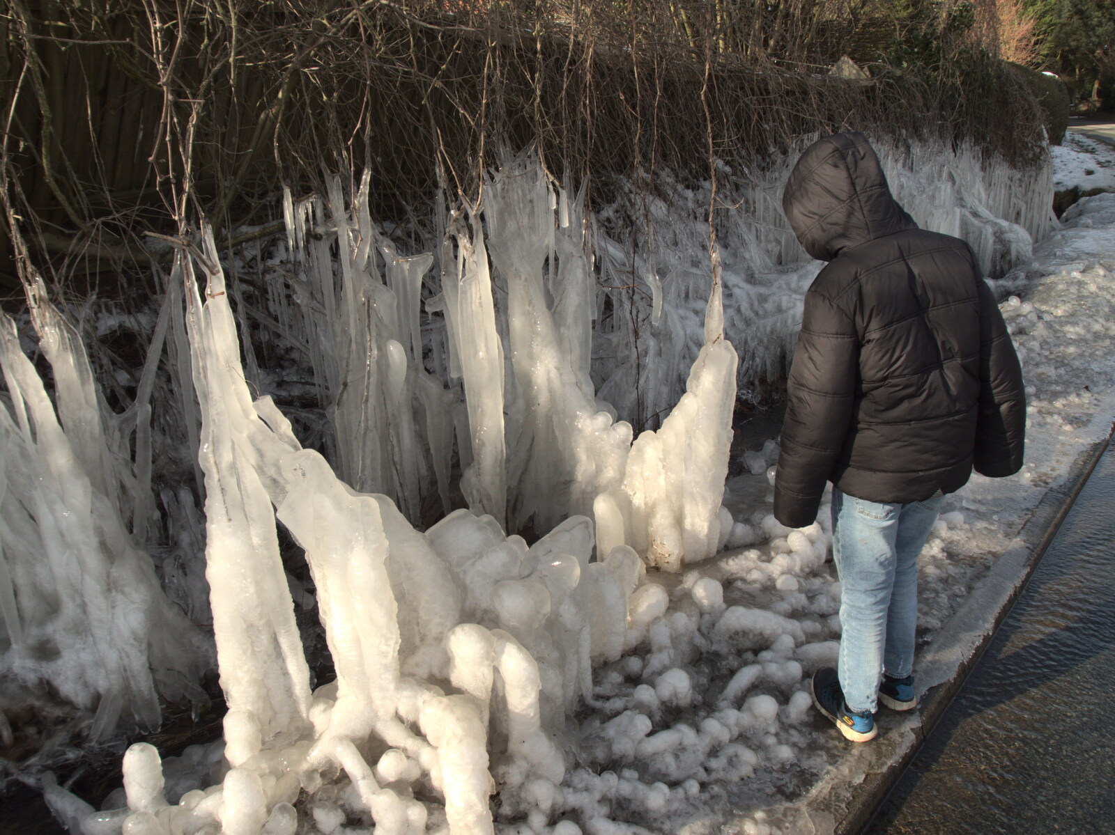 Looking at the ice from Derelict Infants School and Ice Sculptures, Diss and Palgrave, Norfolk and Suffolk - 13th February 2021