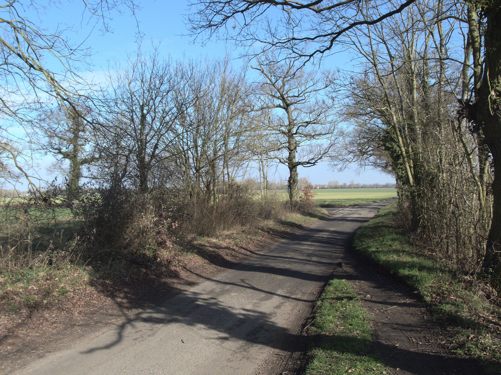 Looking back to Earlsford Road from A Vaccine Postcard from Harleston, Norfolk - 22nd March 2021
