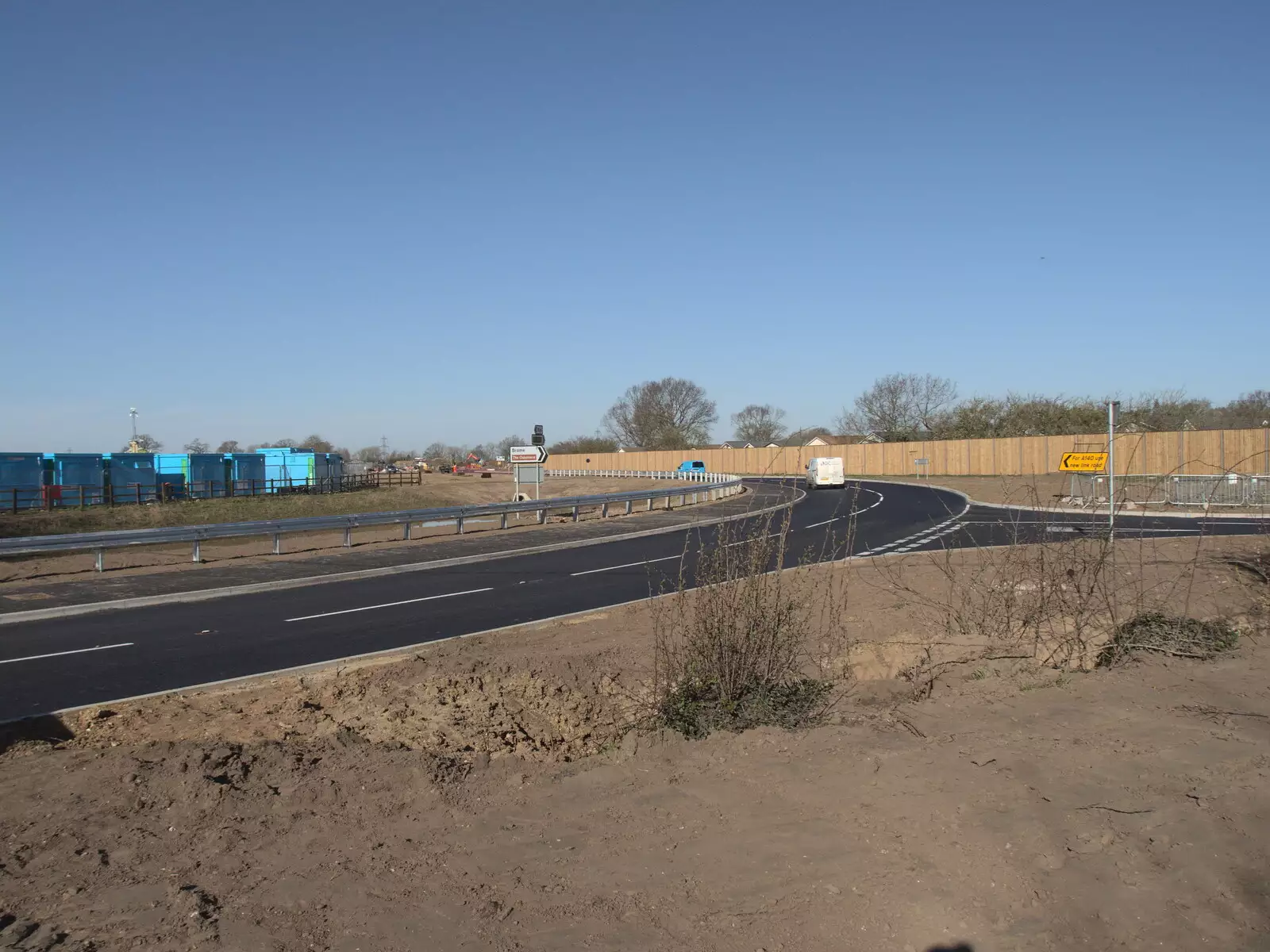 The new B1077 link road to the A140, from Roadworks and Harry's Trampoline, Brome, Suffolk - 6th April 2021