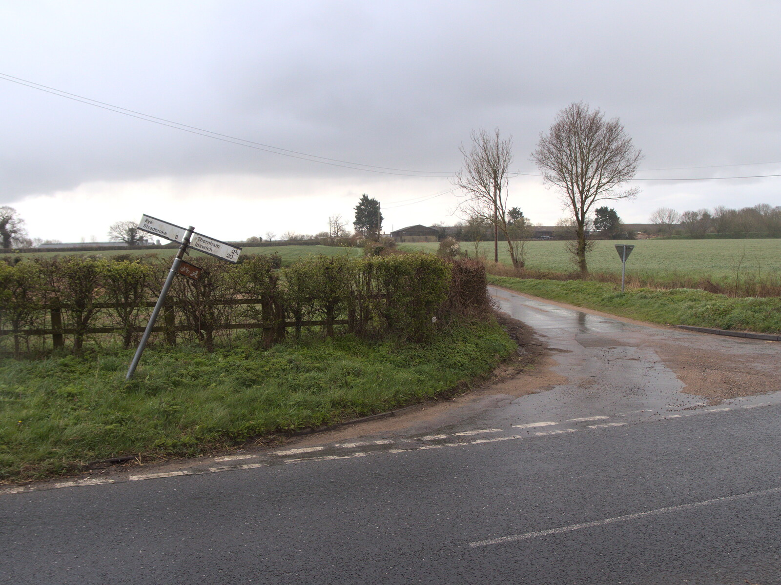 The junction of Yaxley Road and Braiseworth Road from Roadworks and Harry's Trampoline, Brome, Suffolk - 6th April 2021