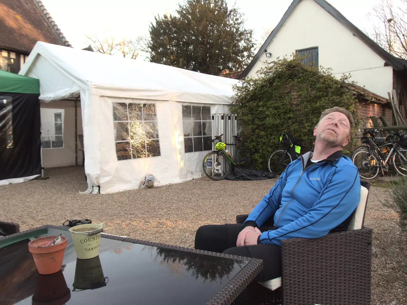 Gaz looks skyward in the Hoxne Swan beer garden, from BSCC Beer Garden Hypothermia, Hoxne and Brome, Suffolk - 22nd April 2021