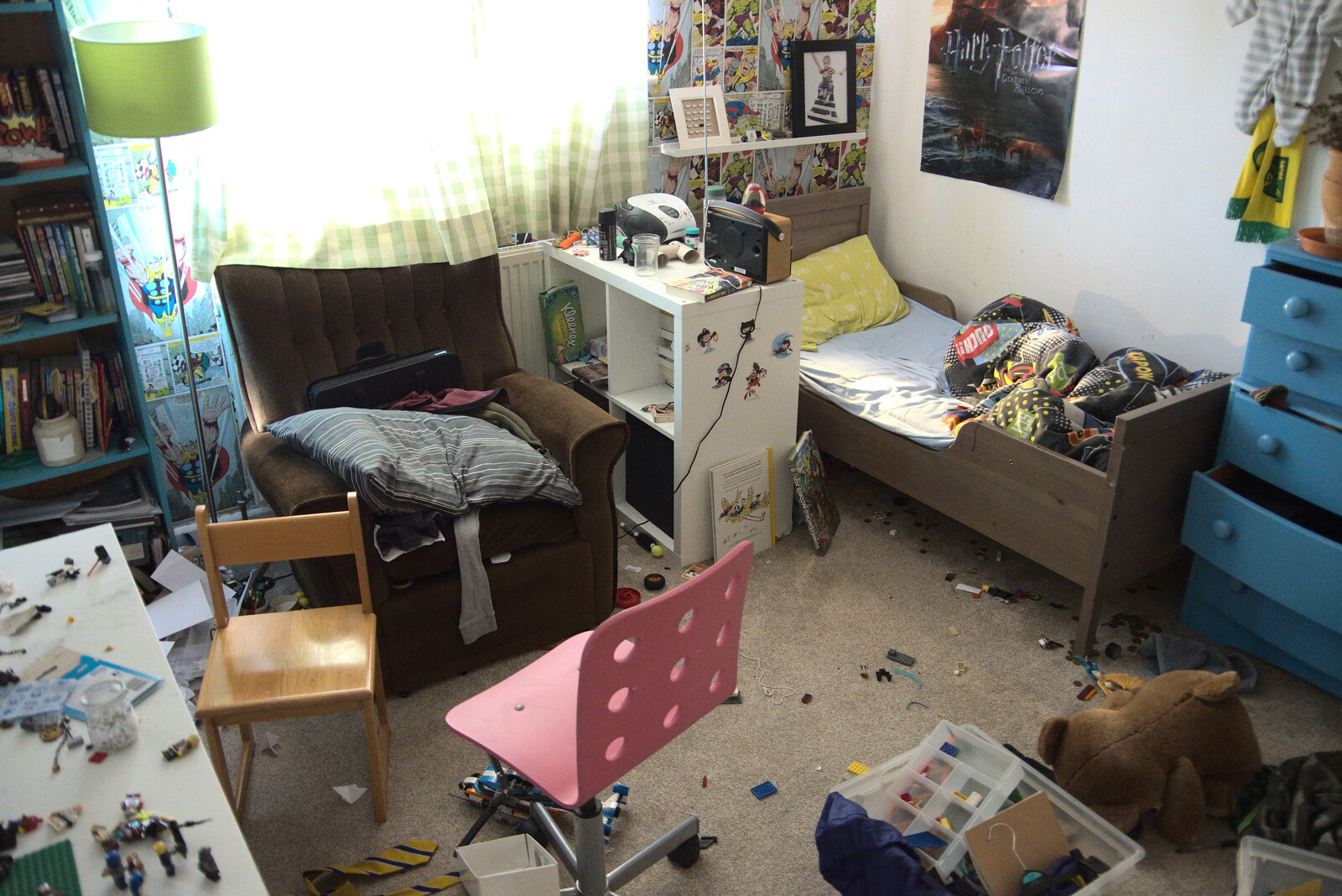 Fred's bedroom has exploded or something from BSCC Beer Garden Hypothermia, Hoxne and Brome, Suffolk - 22nd April 2021