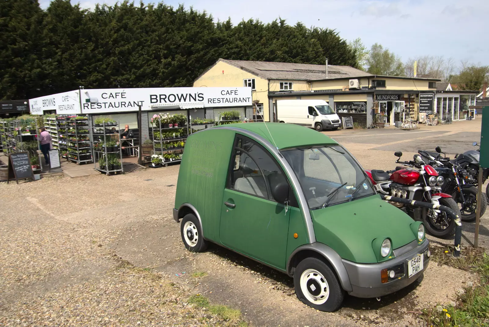 A funky van from 1990, from A Vaccination Afternoon, Swaffham, Norfolk - 9th May 2021