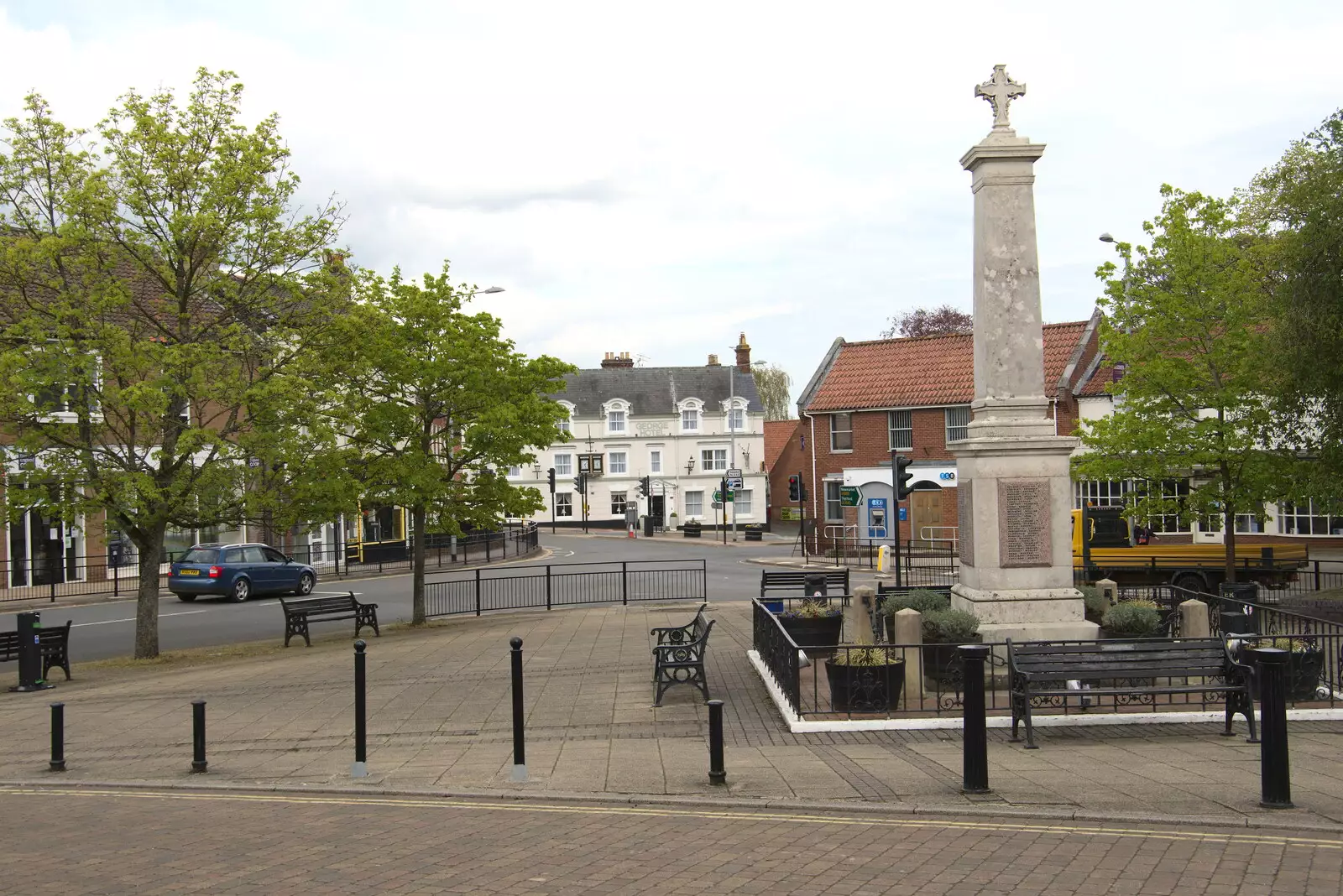 The Swaffham war memorial, from A Vaccination Afternoon, Swaffham, Norfolk - 9th May 2021