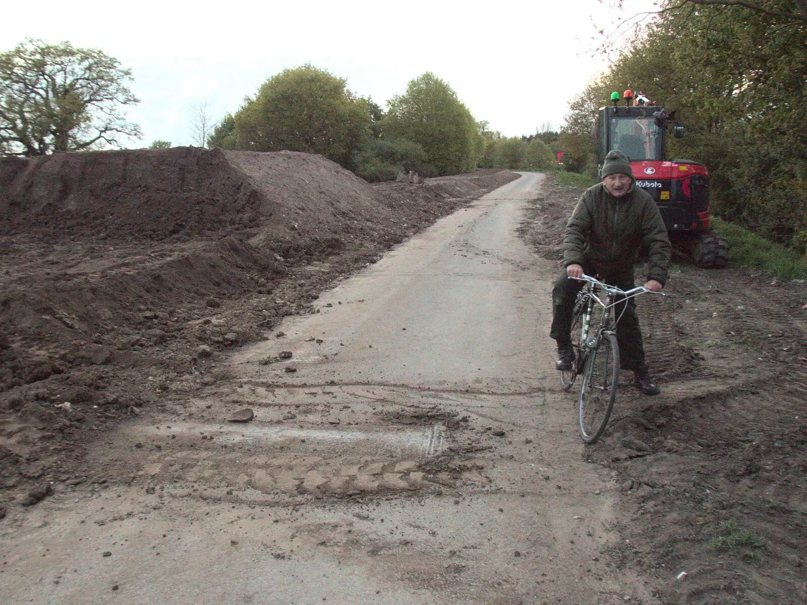 Mick the Brick on the old bit of road, from The BSCC at the King's Head, Brockdish, Norfolk - 13th May 2021