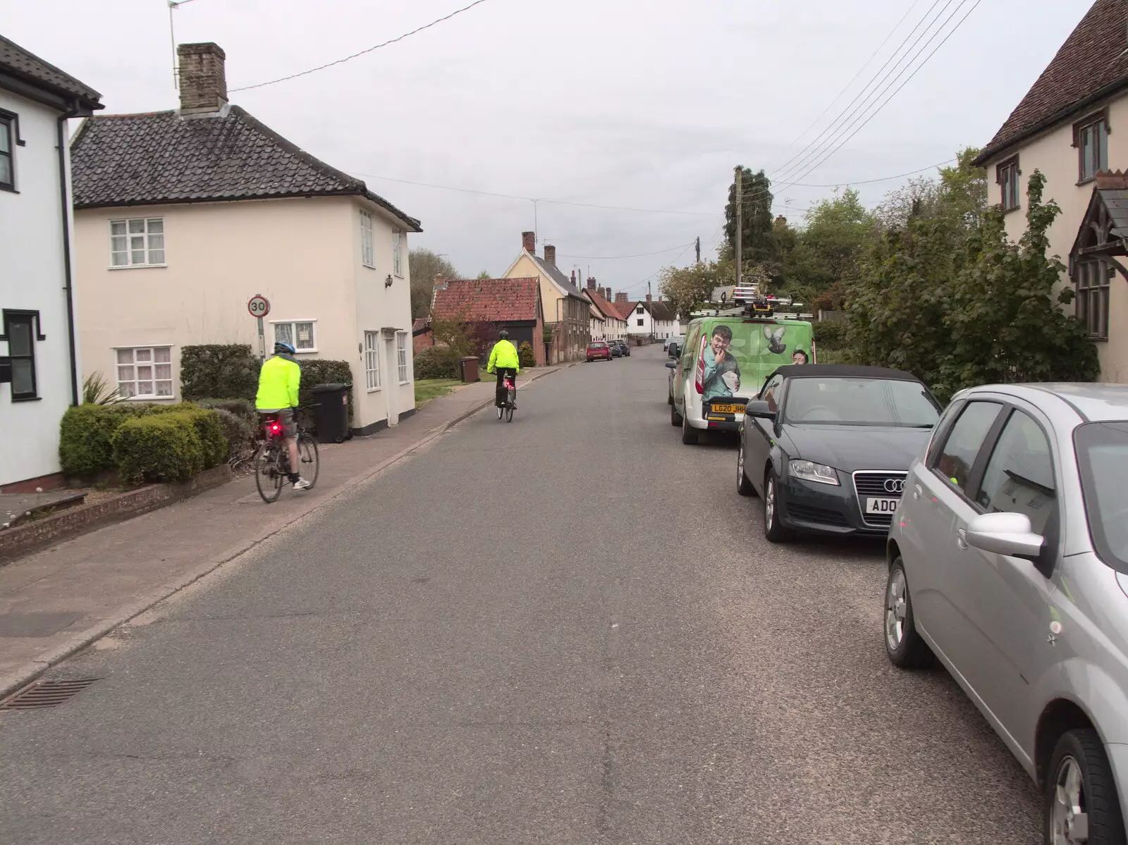 Heading back home, from The BSCC at the King's Head, Brockdish, Norfolk - 13th May 2021