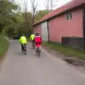 Passing a pink barn near Syleham, The BSCC at the King's Head, Brockdish, Norfolk - 13th May 2021