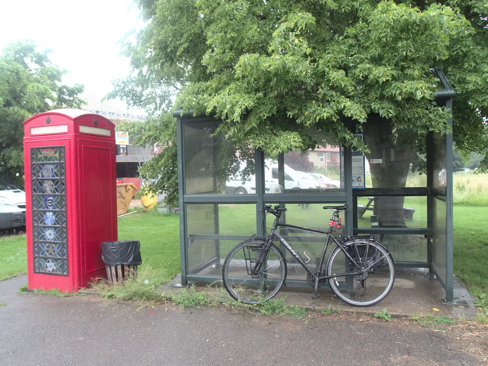 Nosher's bike by the bus shelter, from A BSCC Ride to Pulham Market, Norfolk - 17th June 2021