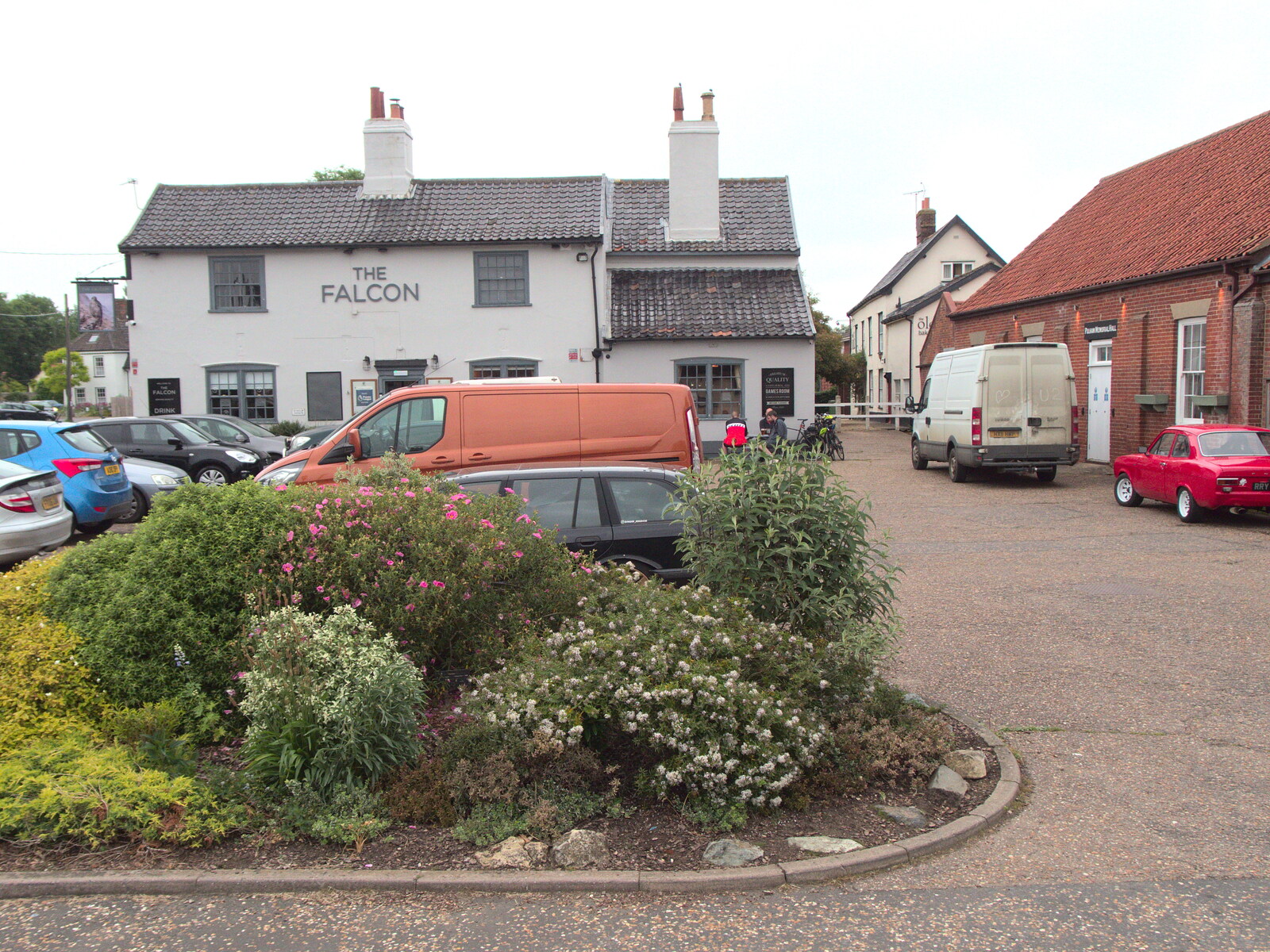 The Falcon pub in Pulham from A BSCC Ride to Pulham Market, Norfolk - 17th June 2021
