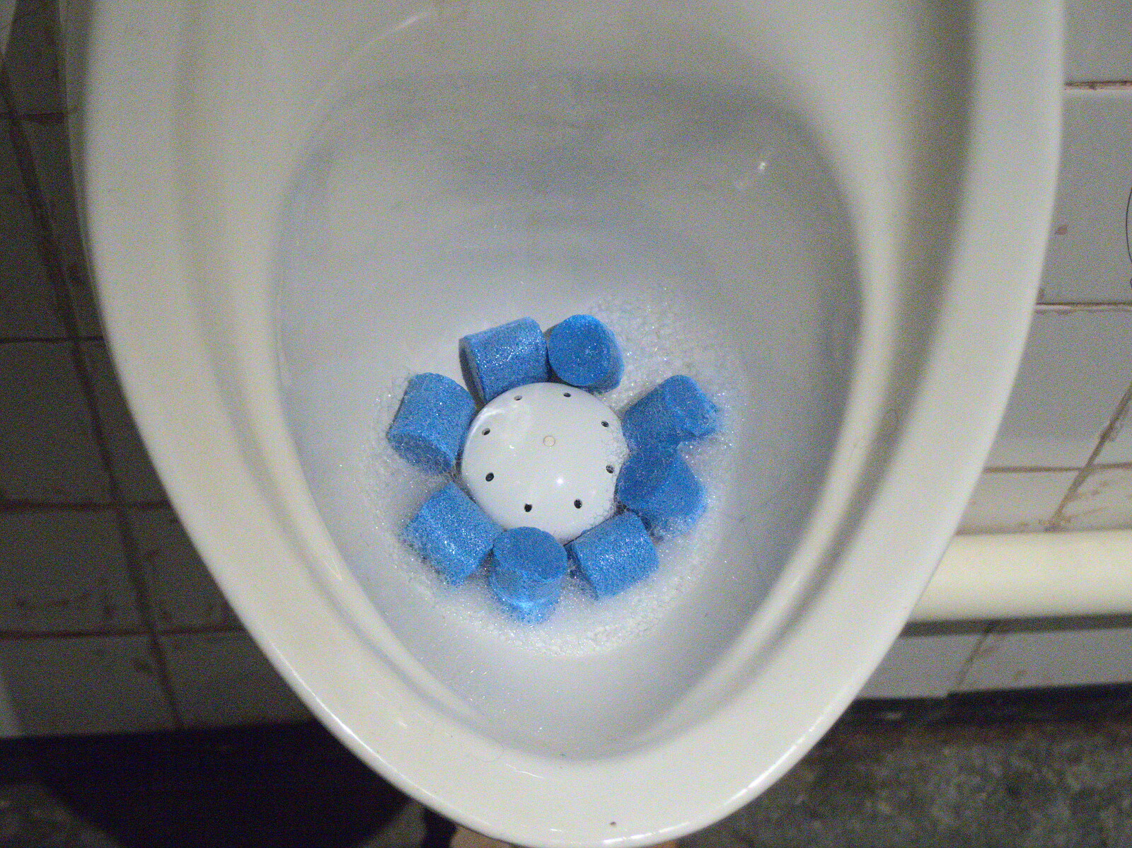 Urinal cakes look like a flower from A BSCC Ride to Pulham Market, Norfolk - 17th June 2021
