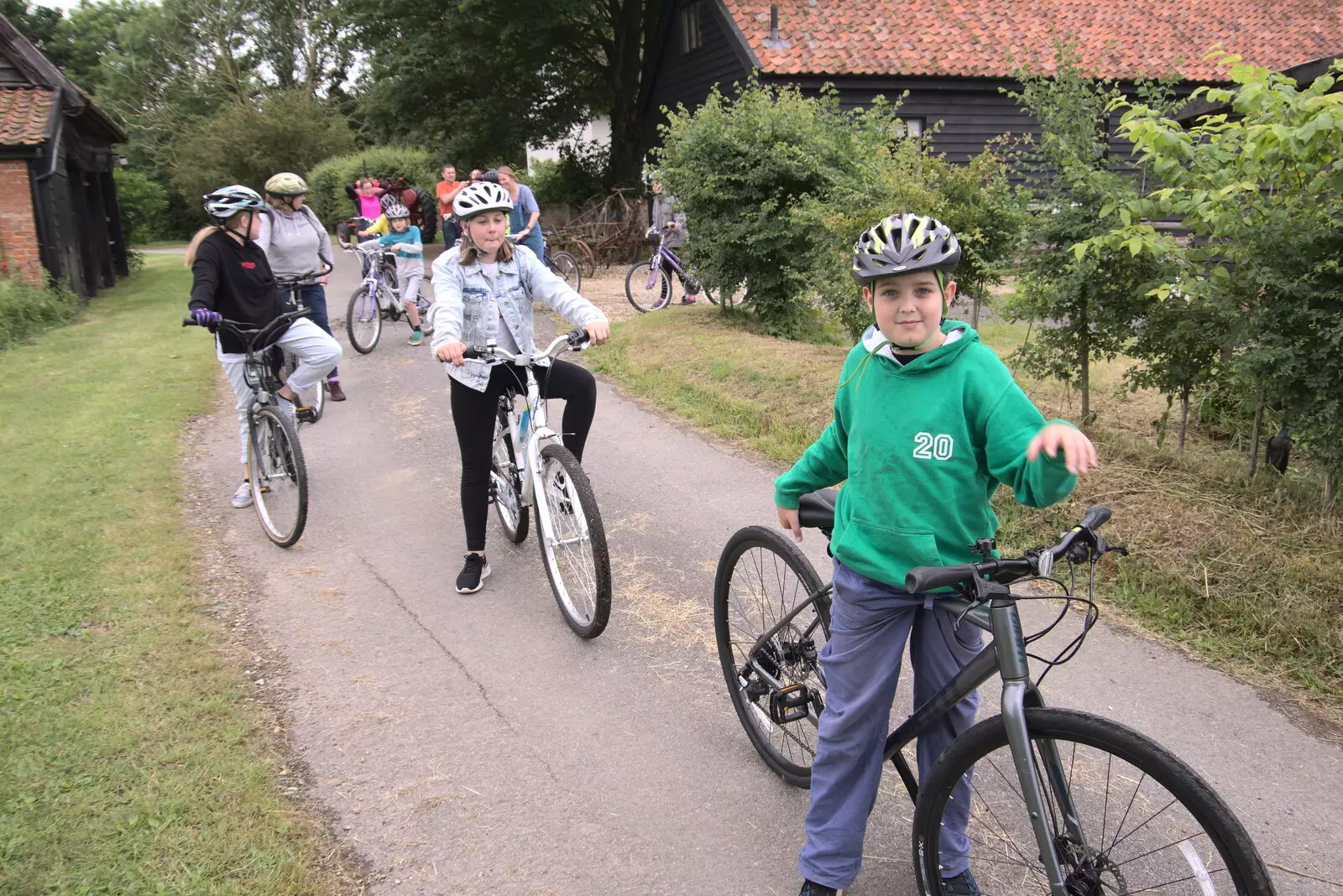 Fred waits as the riders assemble, from Suze-fest, Braisworth, Suffolk - 19th June 2021