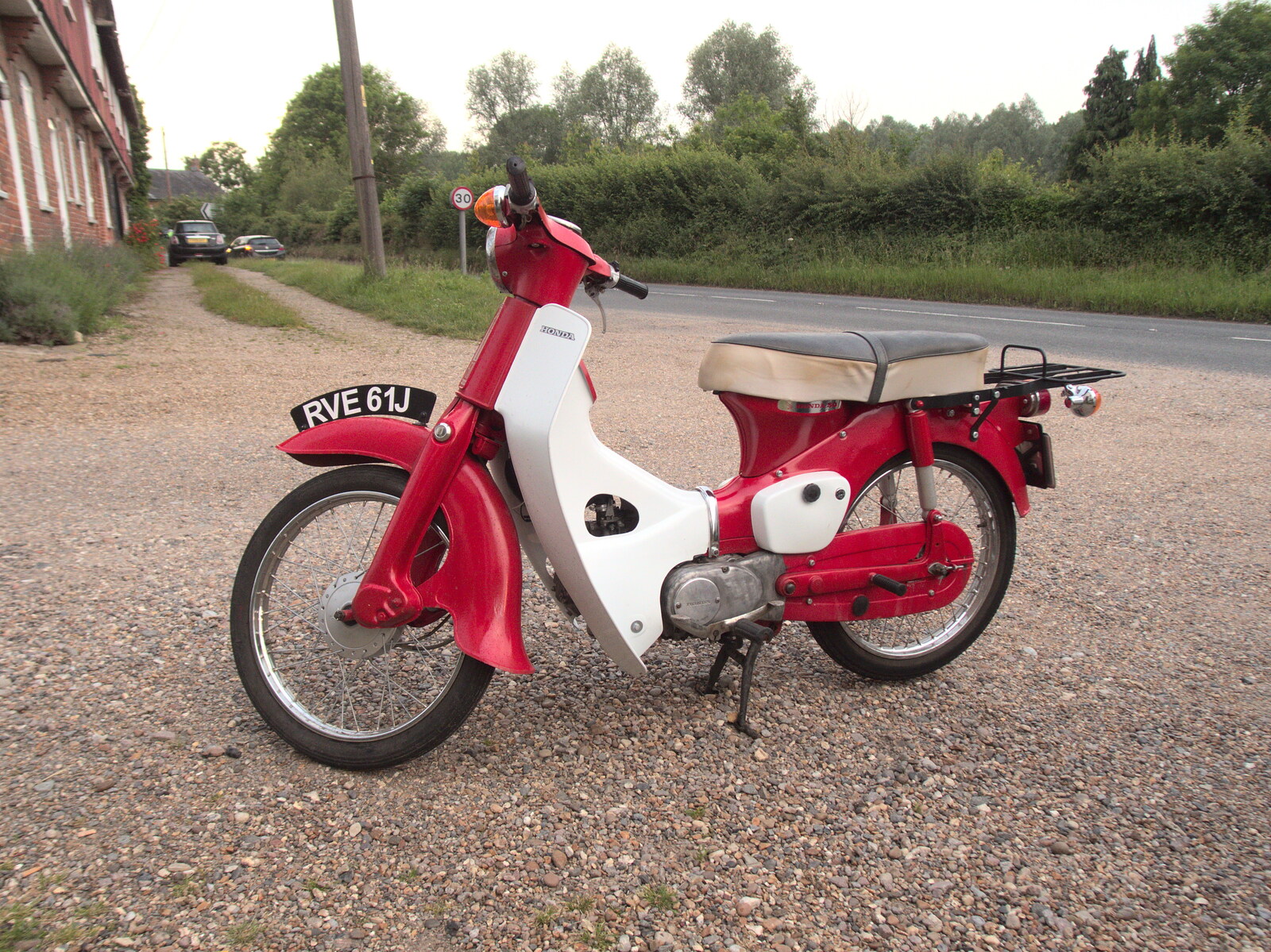 A nice 1970 moped from The BSCC at Earl Soham and at Colin and Jill's, Eye, Suffolk - 26th June 2021