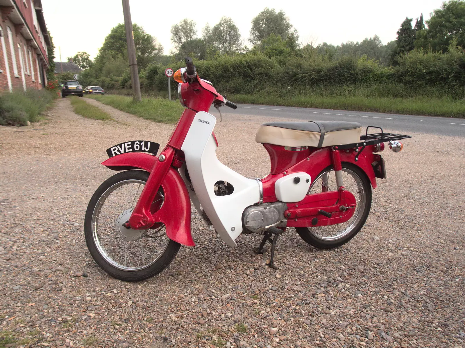 A nice 1970 moped, from The BSCC at Earl Soham and at Colin and Jill's, Eye, Suffolk - 26th June 2021